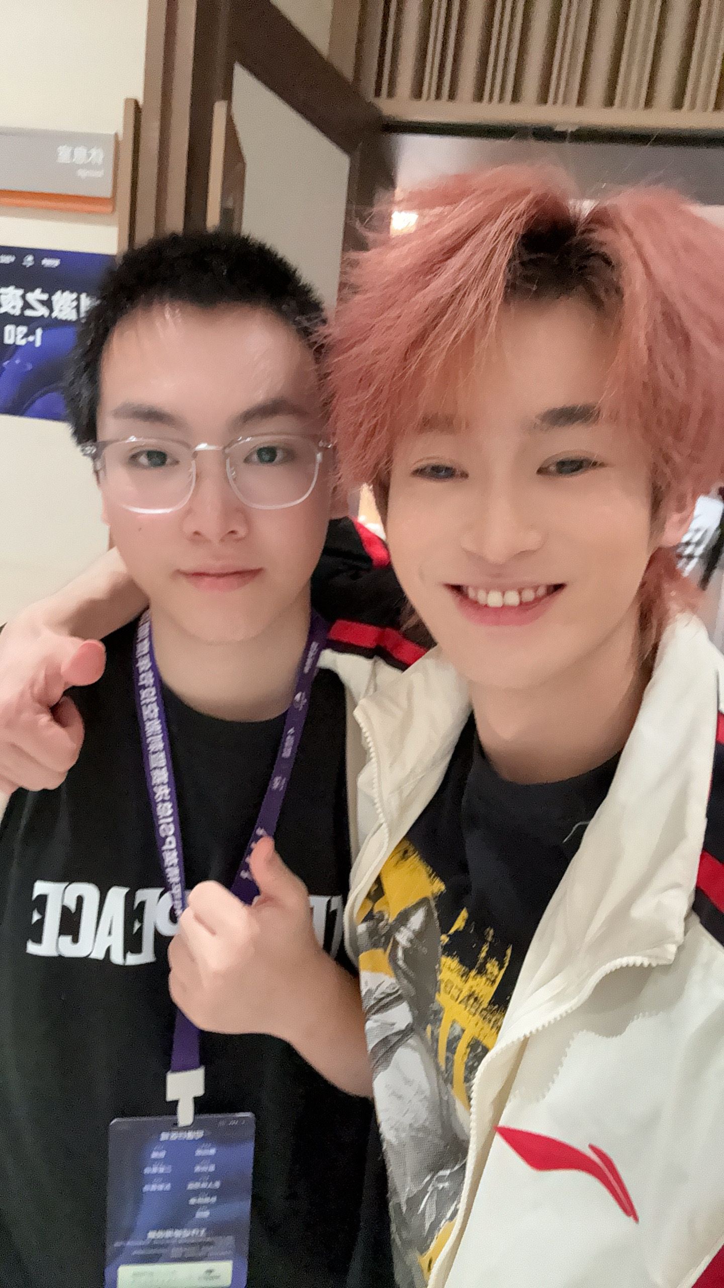 和平精英刺激之夜 ⚡WBG决战今夏不负热爱社交达人uk上线～分享一下崽崽集邮来的