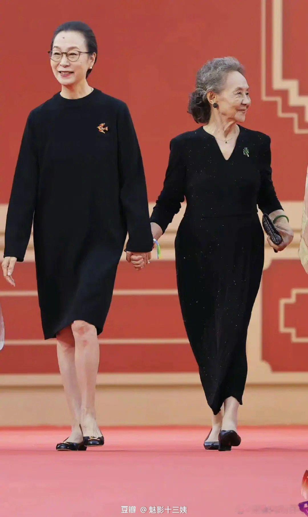 岁月从不败美人！ ​​​