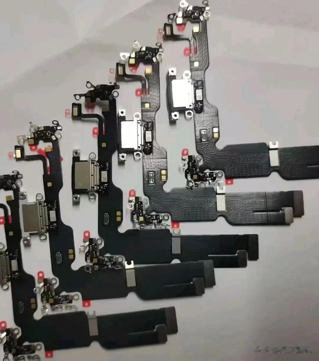 C口加密，难道果粉最担心的事情还是发生了？

库克真的是一名合格的“奸商”，L口