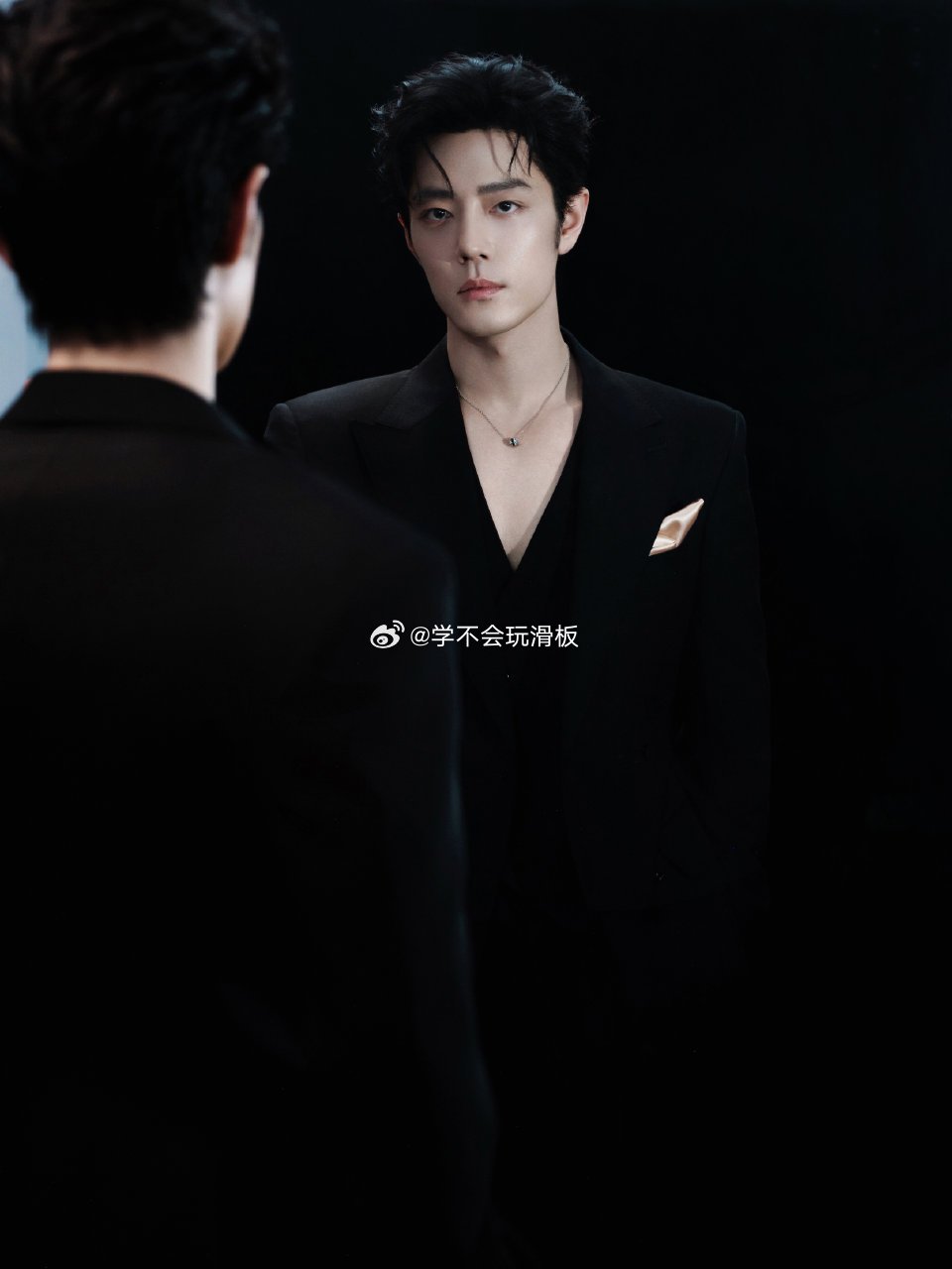 肖战活动工作室造型出图。 