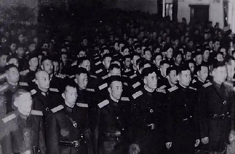 两位开国将军，同名同姓同乡同军衔，叶剑英：不会弄错了吧？
 
1955年全军授衔