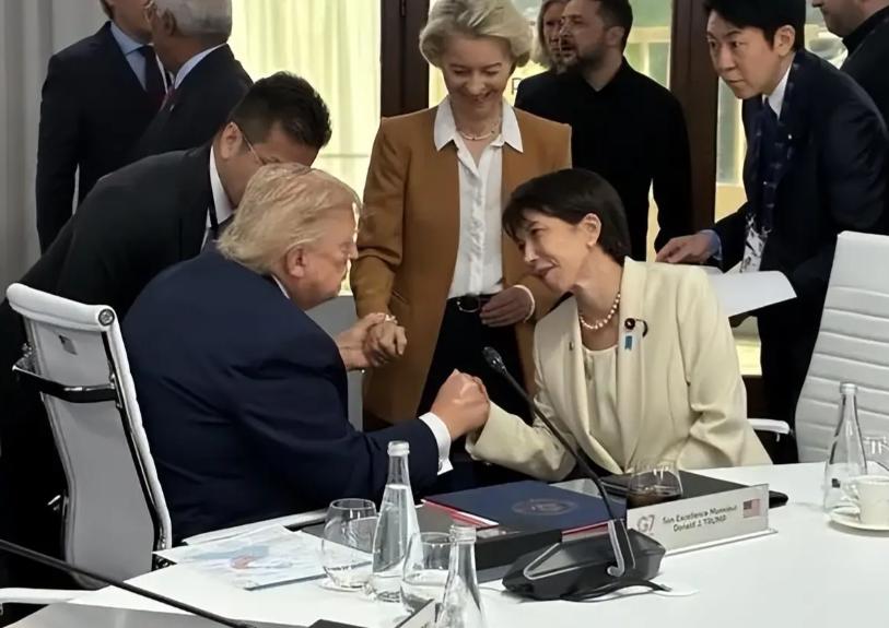 G7晚宴打起来了？特朗普拿珍珠港贴脸开大，高市早苗当场气疯！
近日在法国召开的G