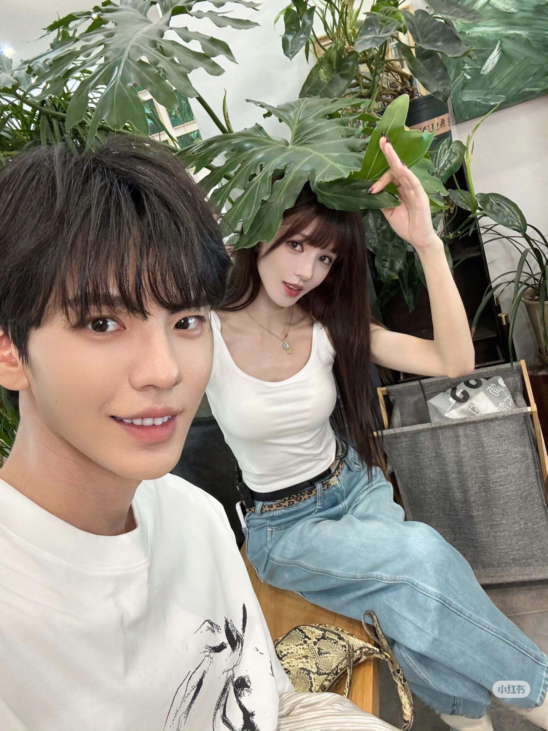 合伙人原班人马回归奔走相告，《巴黎合伙人》原班人马回归啦又可以看到毕雯珺张予曦新