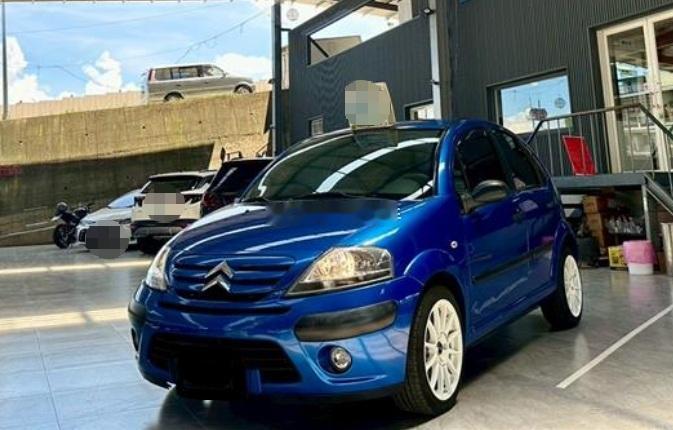 雪铁龙C3，这是2006年在台湾省上的牌，1.6自动挡，跑了14.2万公里，此车