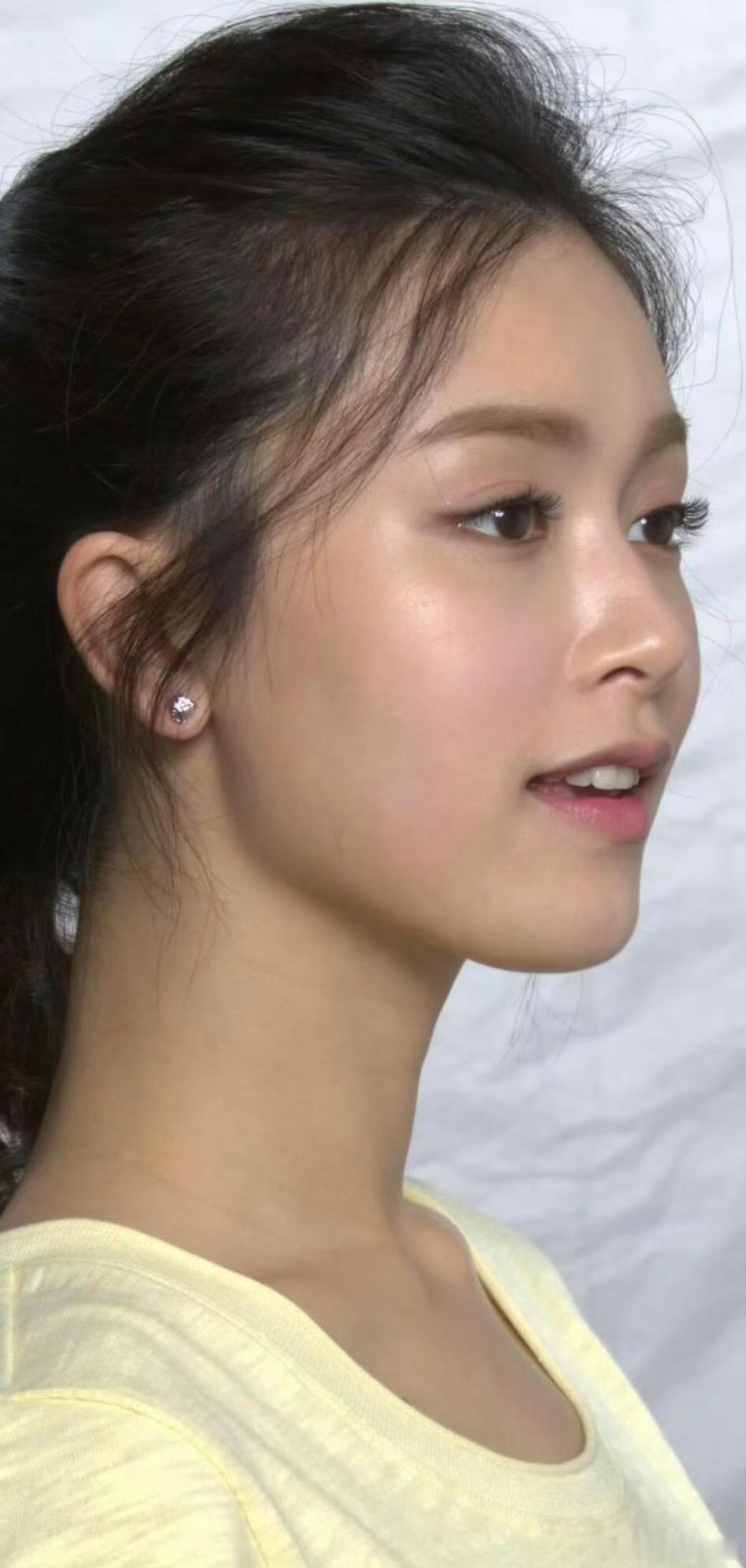 生图都这么好看，希望有一天能和她搭部戏 