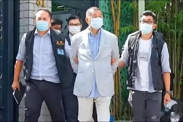 黎智英于 12 月 15 日被定罪后，美国及英国又跳出来了！
 美国特朗普表示：