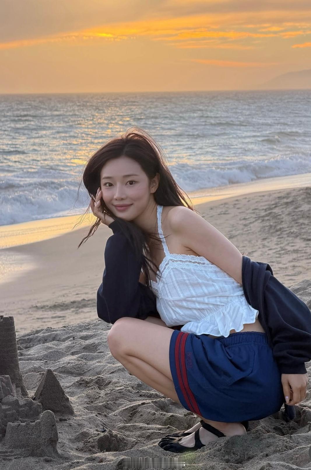 穿搭分享 连续更新第2943天韩国时尚女生日常搭配周末再休闲一天韩系穿搭超能新星