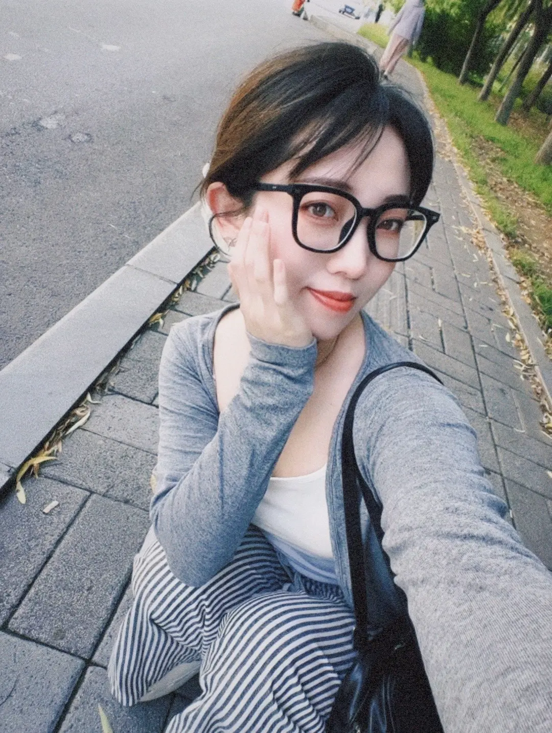 人一定要靠近能托举和滋养你的人 计较里的人生不出慈悲