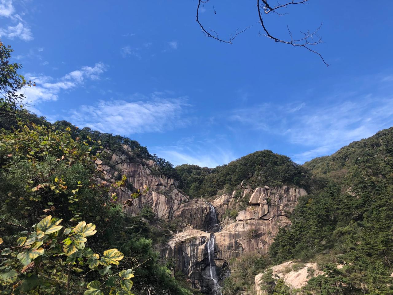 万万没有想到蒙山也这么难爬！对困难估计不足，本以为比泰山容易太多。爬起来才发现这