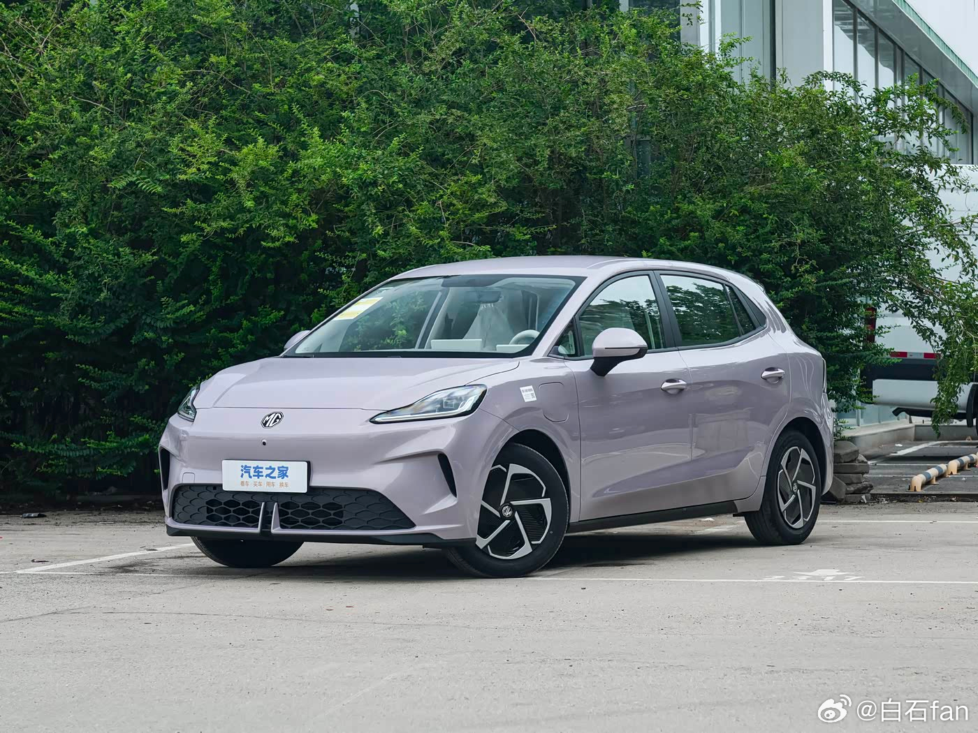 MG4要出SUV了？目前网上谍照已经传得沸沸扬扬，基本算是实锤了。看流出的照片，