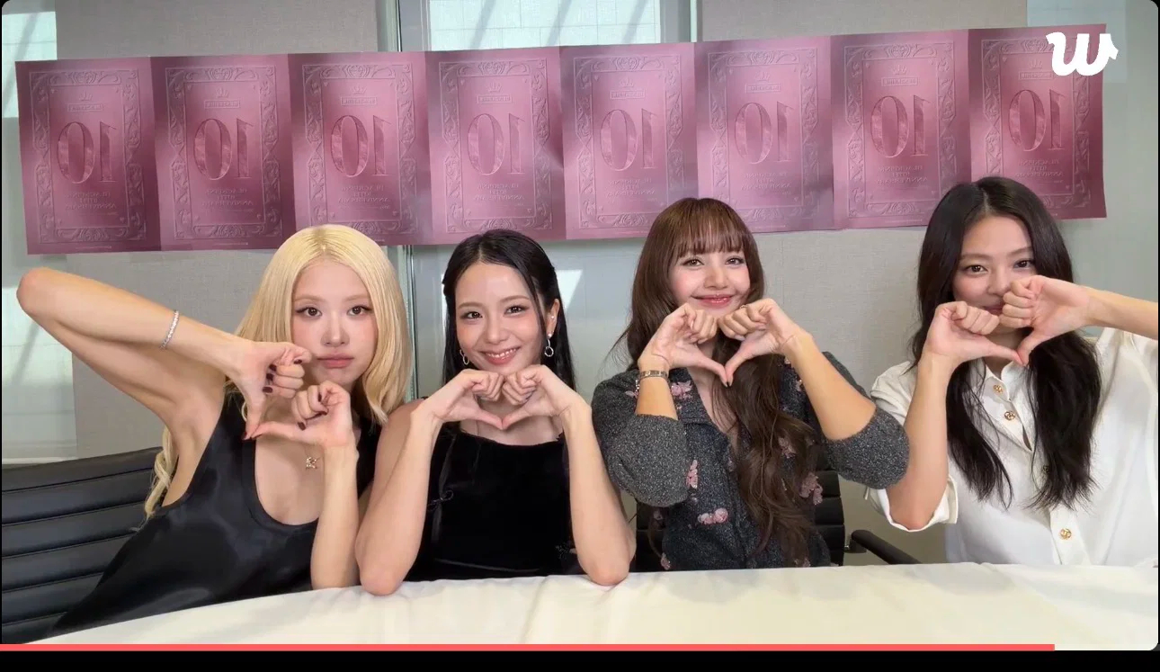 BLACKPINK十周年直播放送中，ROSÉ还买来了鲜花，好好看！ 