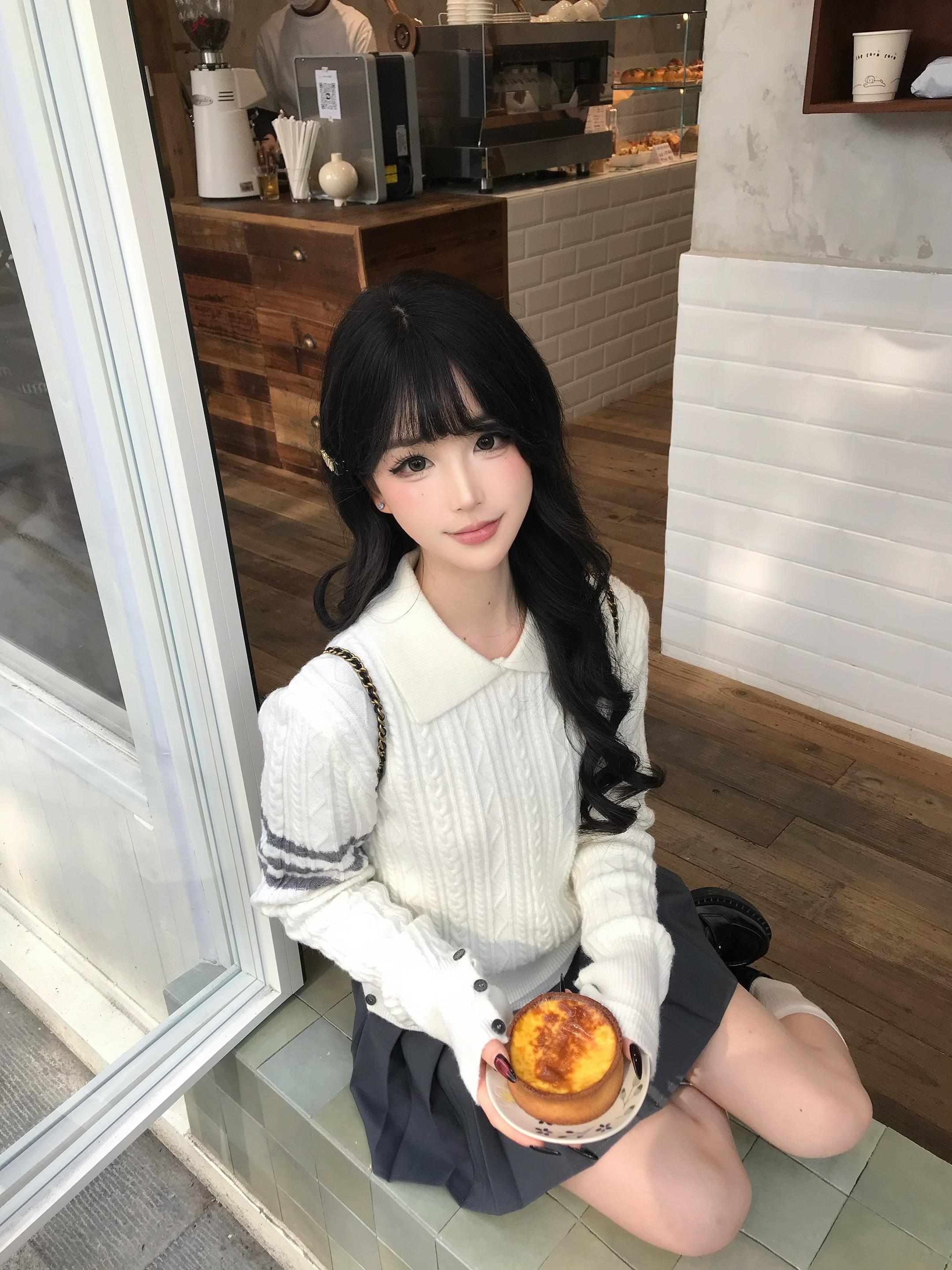 我们的世界不应该只剩下彼此吗。