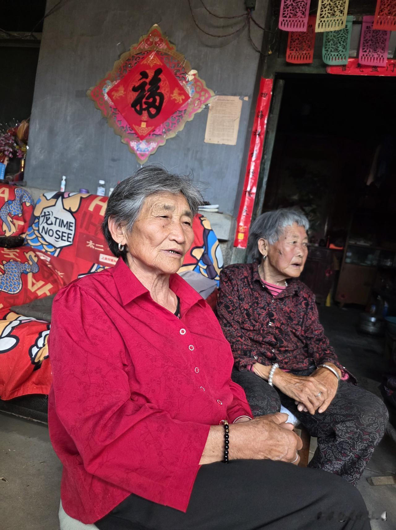 在村里住着什么都好，就是人情负担越来越重……

别说四邻八舍，就说那些80多岁的