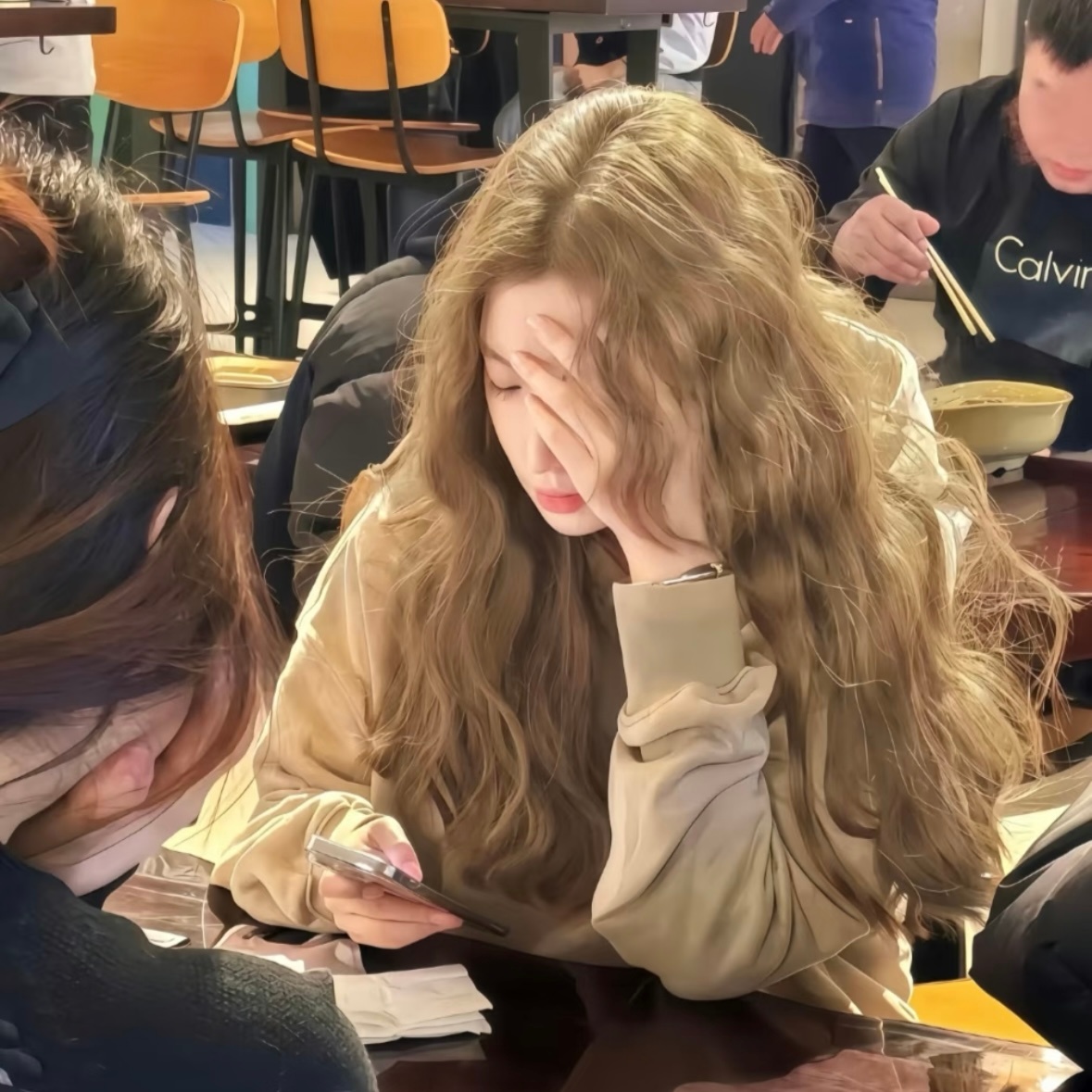 权威女头丨𝙒𝙚𝘾𝙝𝙖𝙩 女生头像 丨头像分享丨氛围感头像 丨高质量女
