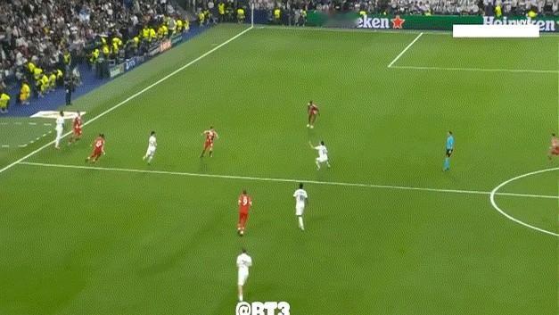 孔帕尼这拜仁，真够狠的！

下半场开场才20秒，皇马后卫卡雷拉斯还没反应过来，直