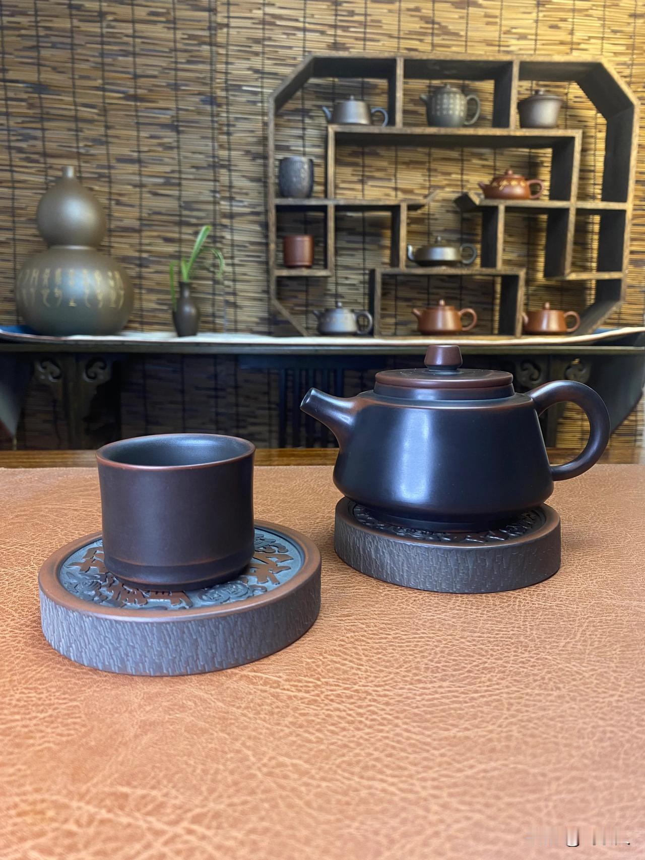茶具，茶道的灵魂《广西钦州坭兴陶》
一把好壶，一只好杯，足以让茶的灵魂得以完美展
