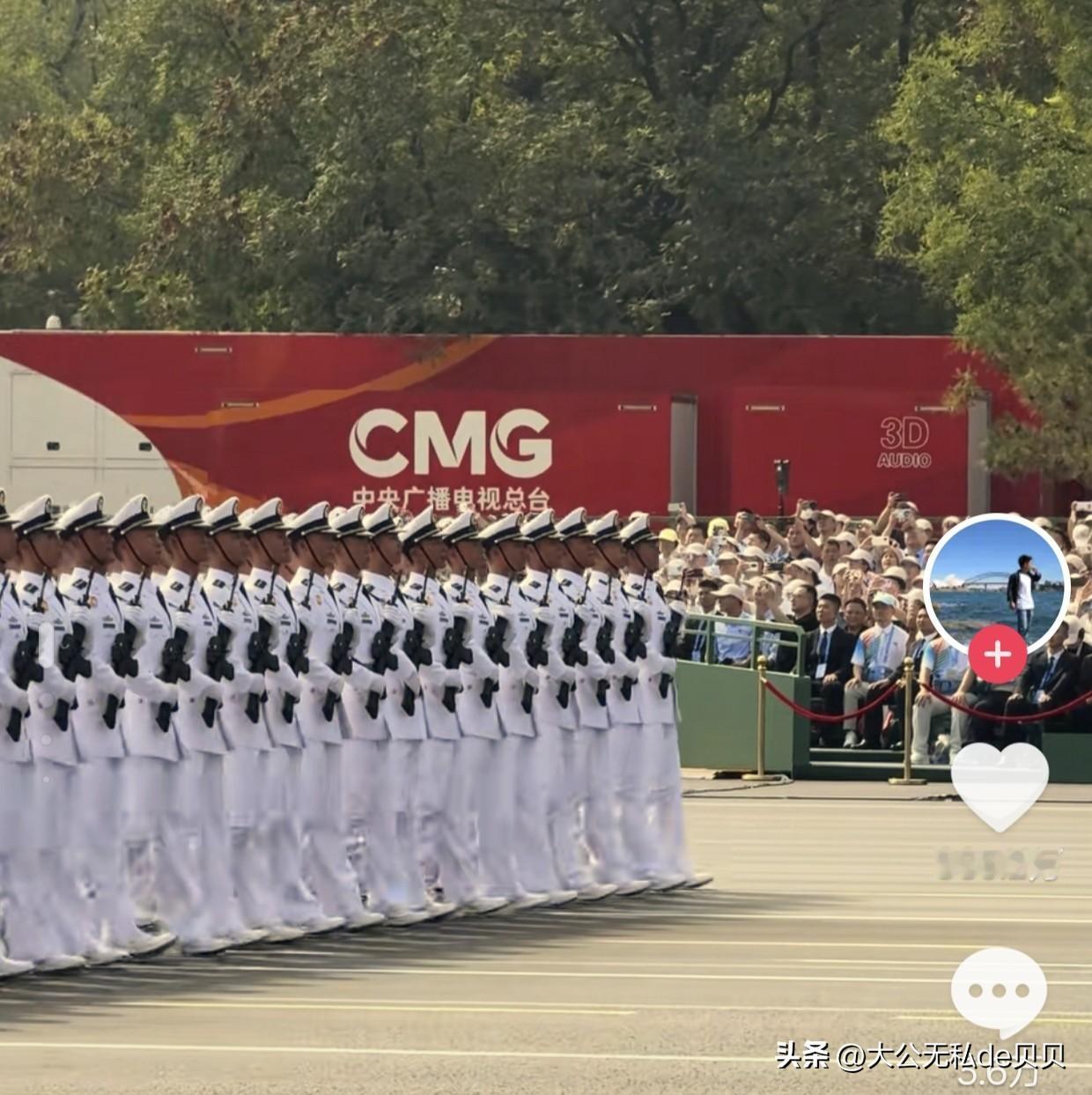 董宇辉去现场看阅兵了，zmn奔走相告，可劲吹➕可劲买。

明明也去现场了，zmn