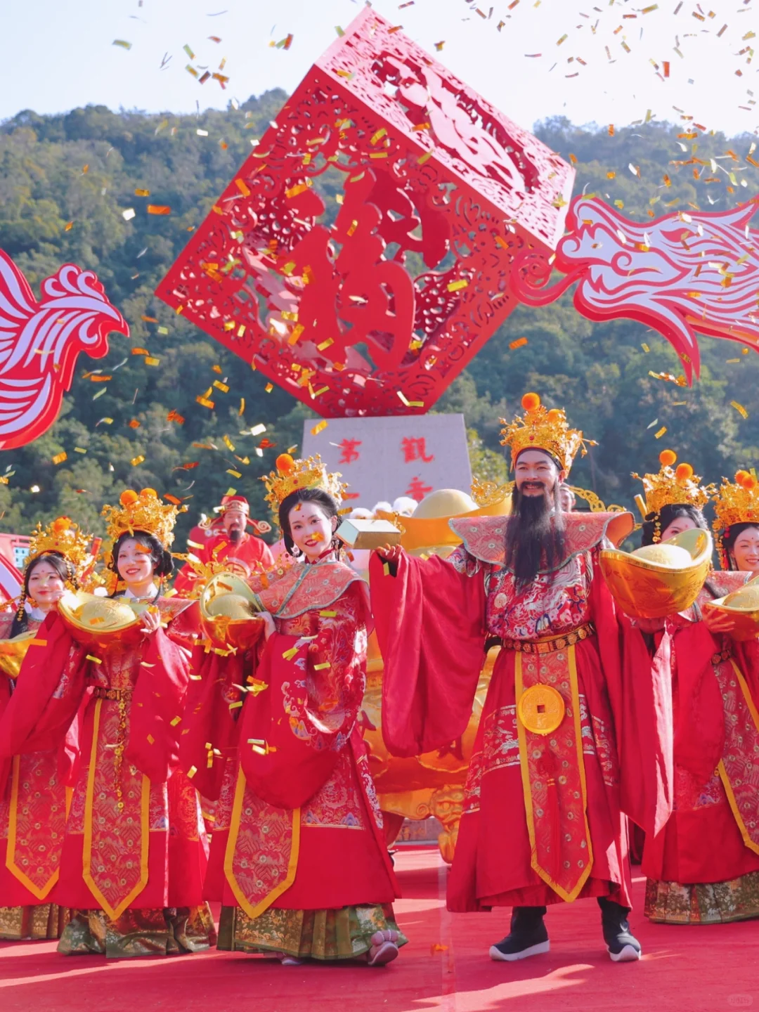 春节期间，东莞观音山到处散发着财气！