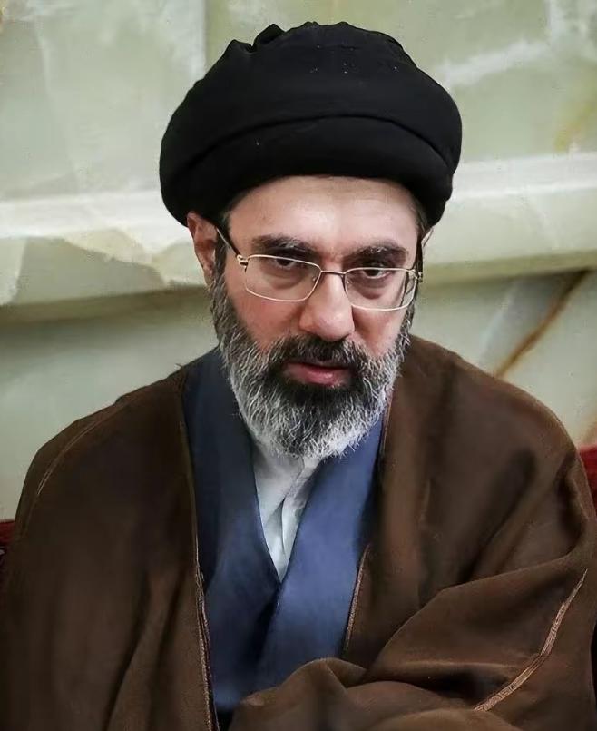 伊朗这次真狠，直接把美以安插的“眼睛”给挖了。
4月12日，伊朗警方通报：一口气