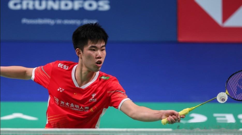 2-0！巅峰对决变吊打，前世界第2放弃抵抗，翁泓阳夺赛季第二冠！
上周在北极羽毛