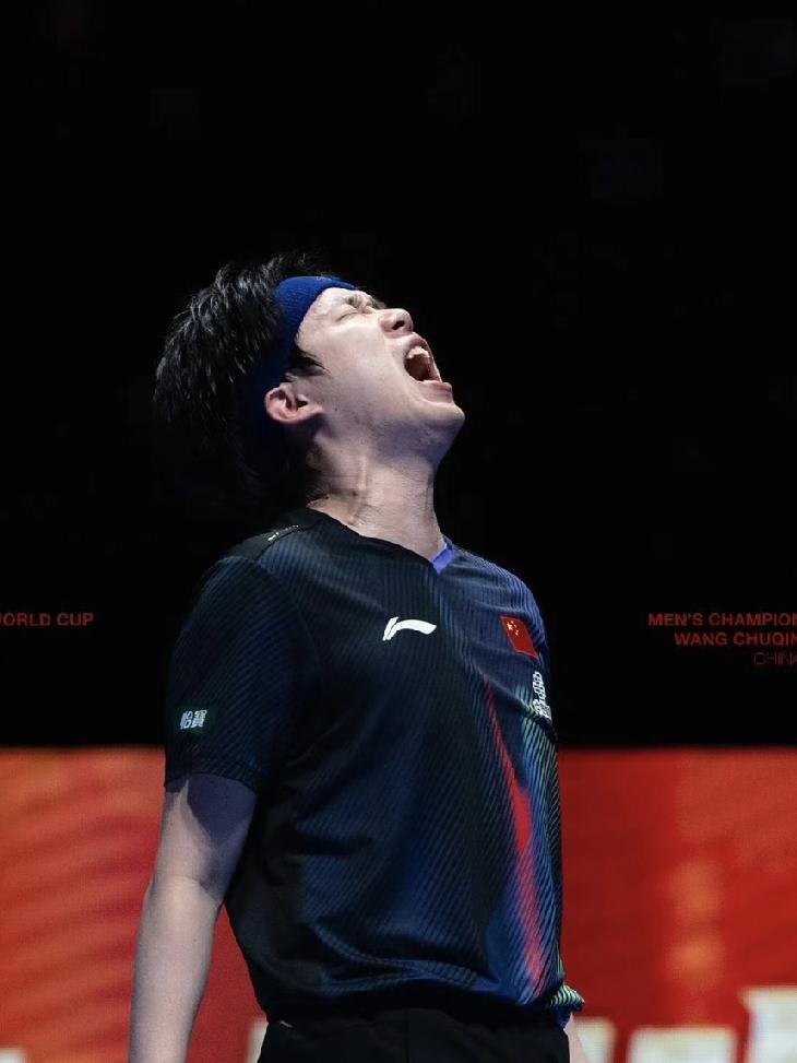 有些缘分真的说不清

大概连王楚钦本人也想不到

今日不仅是国乒出征世乒赛的日子