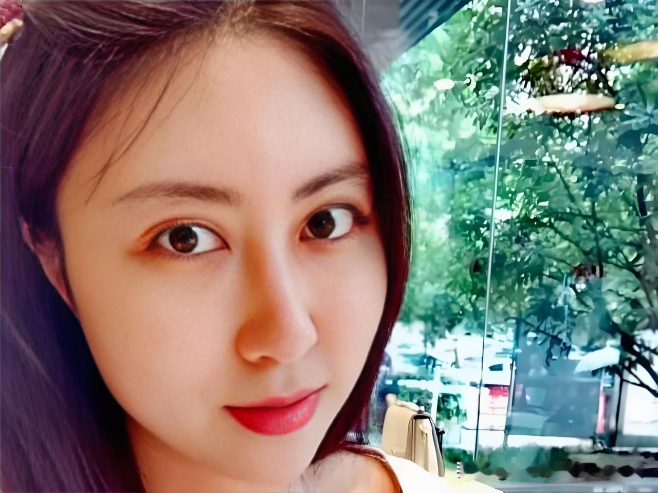诗人贾平凹之女贾浅浅真正翻船的由头是什么？为何肮脏的土话就会让她变成一个 出名的