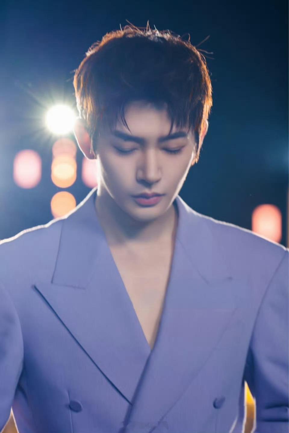 邓为这张图懂一下啊，巨星味十足邓为