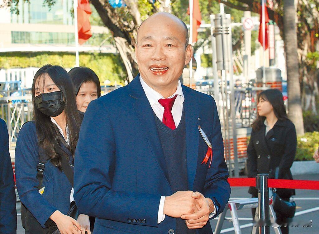 台民意机构今日开议，黄国昌无厘头坚持受媒体炮轰！19日韩国瑜就陈建仁作食安专案报