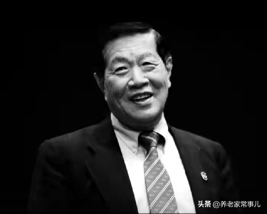 致敬神探李昌珏博士：高龄仍发光，比躺平更体面
 
87岁的李昌钰博士离世，让人感