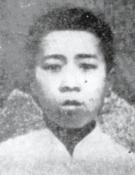 1944 年，冀东汉奸王铭听说一支日军要路过，赶紧让人在村口摆酒设宴，敲锣打鼓迎