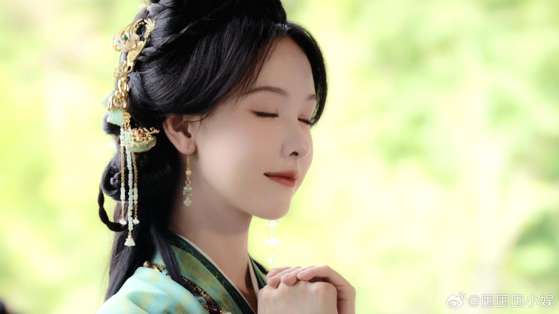 陈都灵许愿全都灵陈都灵解锁新外号全都灵，自带超强许愿buff，考试、搞钱、脱单，
