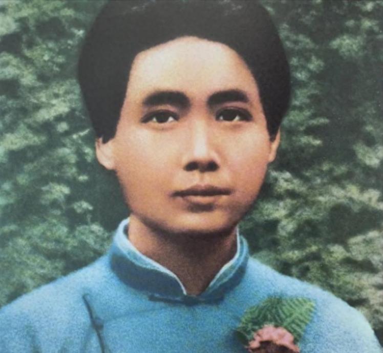 毛太华是毛主席家族的韶山毛氏始祖，他生活在什么朝代，又是哪个地方的人？
1363