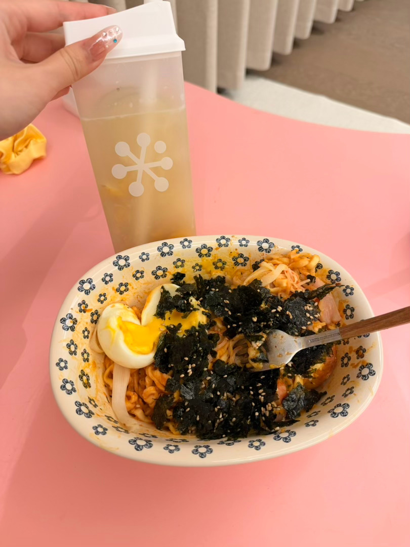 深夜来上这么一顿丰富的马克定食的话，今晚会睡得很香