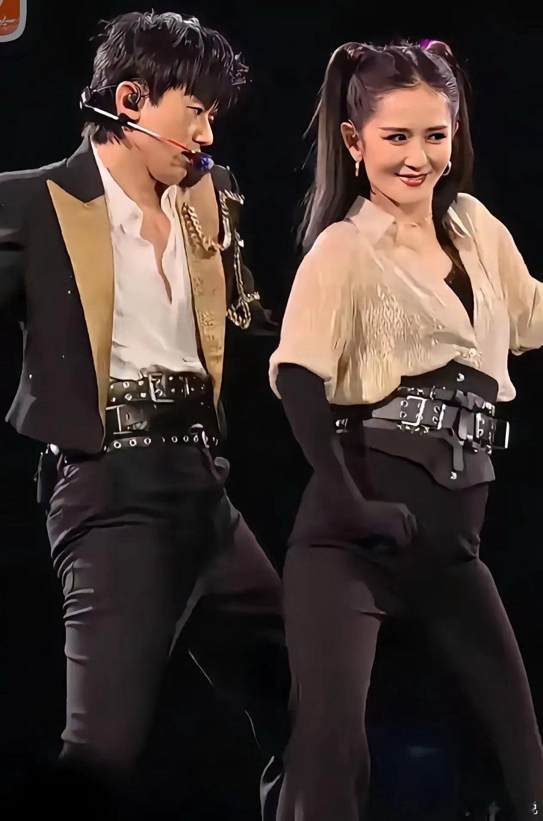 不怪那么多人喜欢谢娜，这谁受得了？ 