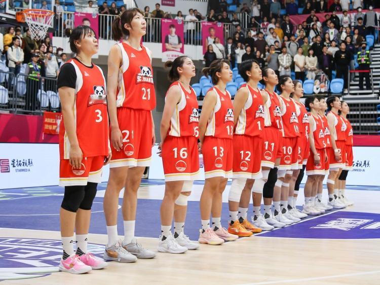 四川女篮老板可能接手男篮，比球迷各种猜测靠谱很多，这本质上讲还是生意


之前很