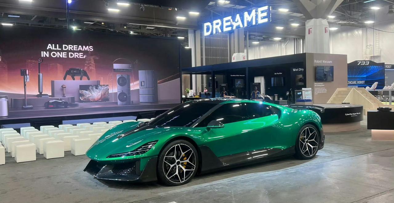 传说中的扫地机器人汽车追觅汽车实车曝光，还是新能源超跑，0-100km/h加速不