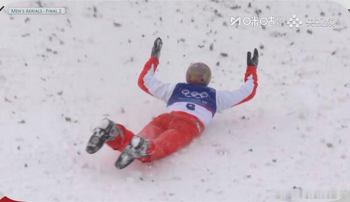 瑞士队维尔纳尔摔跤了 只得了99.32分现在还有最后一位瑞士运动员没跳全民聊冬奥