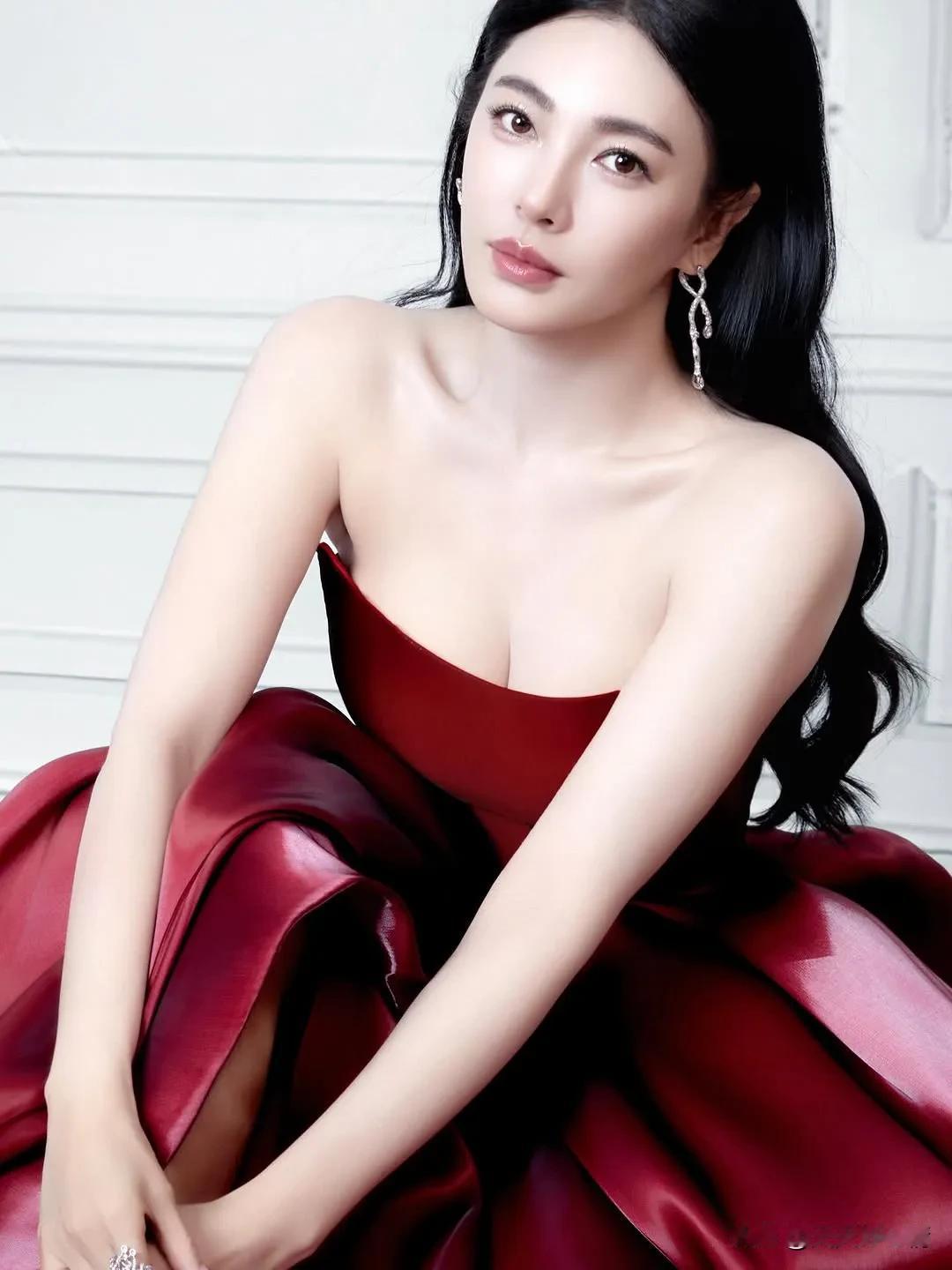 明星写真曝光张雨绮近照