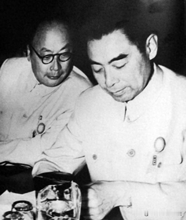 1958年陈毅担任外交部长归家后，对张茜坦言这项新工作或将有四种不同结局！
19