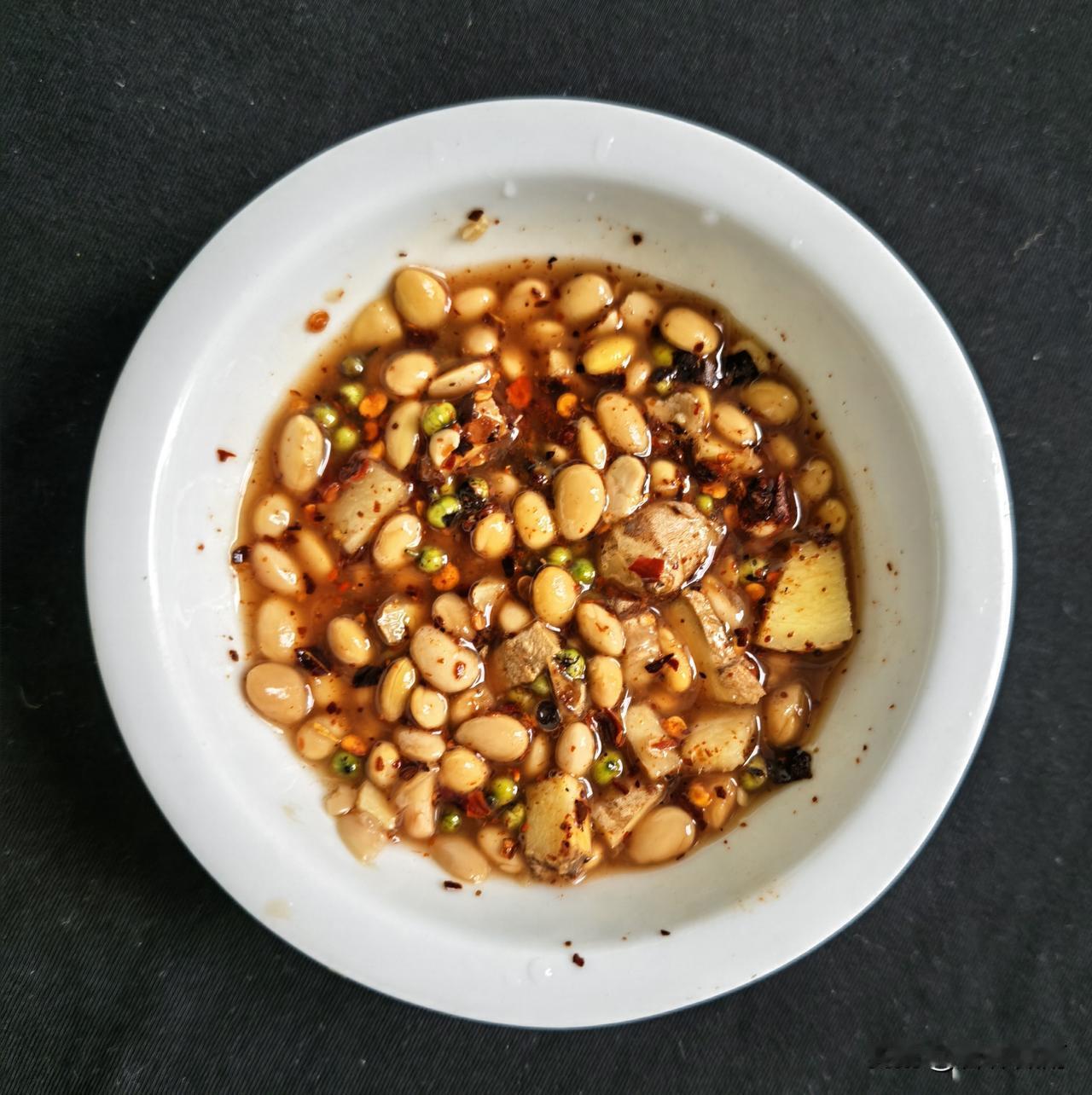 我自己做的水豆豉，真的好吃.菜场上卖的豆豉颗6元一斤，又便宜品质又好.做水豆豉一