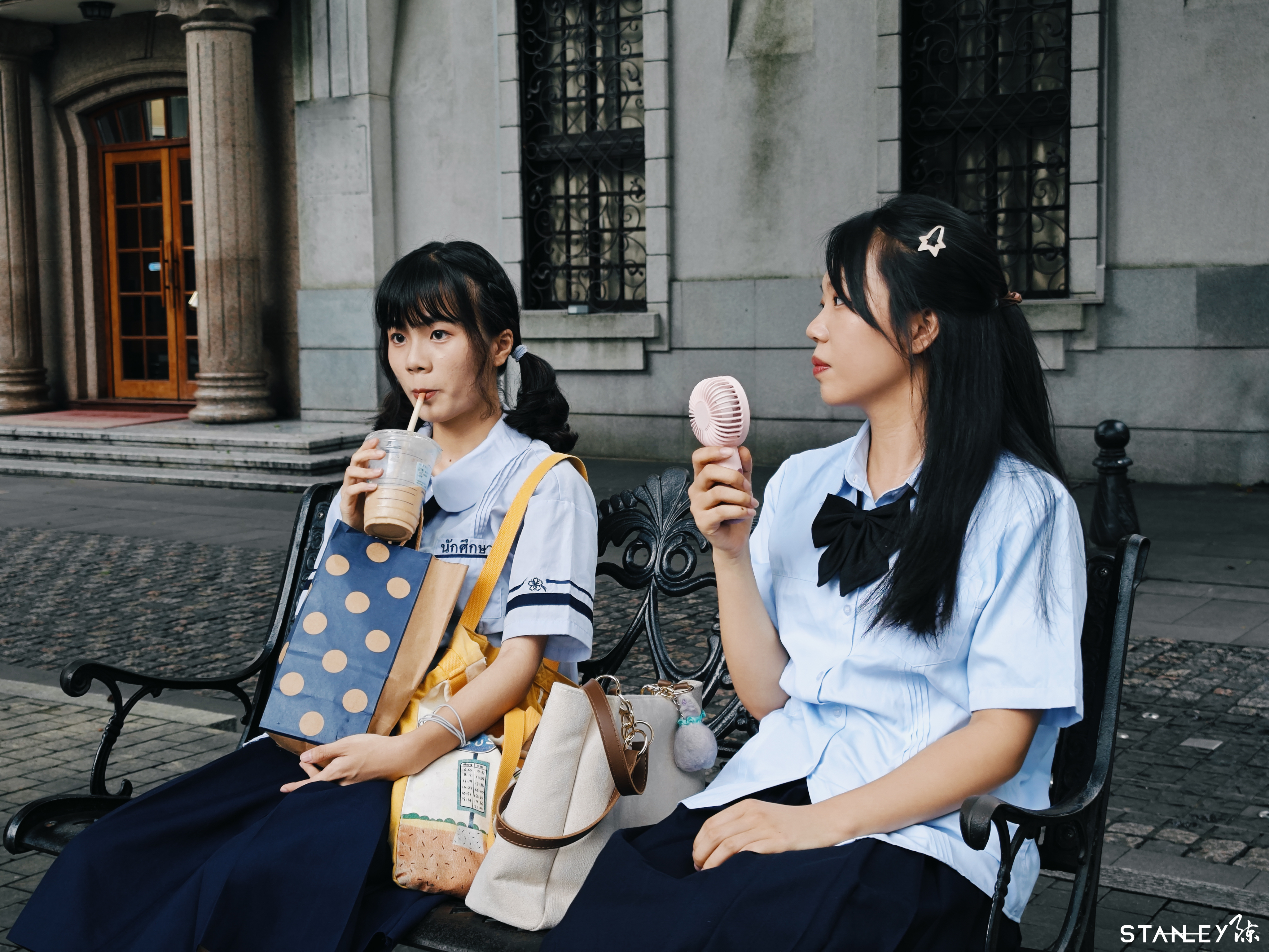 广州曾经是夏日炎炎，但这个夏天竟然可以成为北方城市人们的避暑地。在广东特有午后大