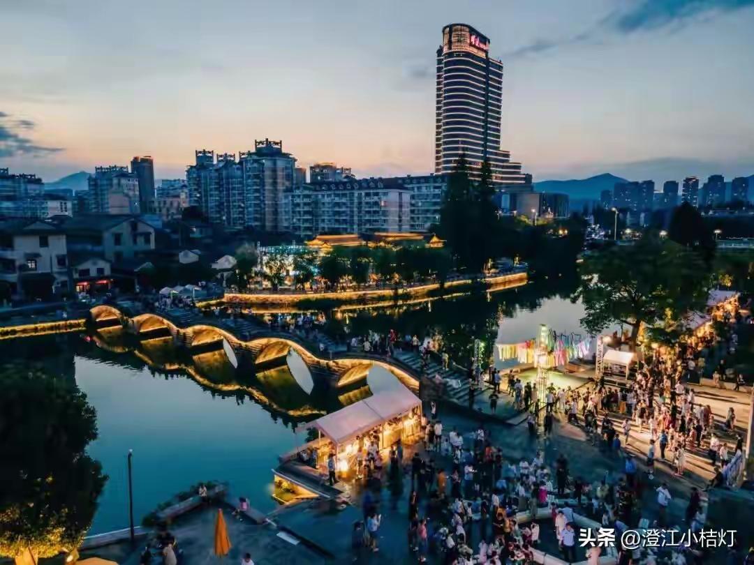 如此妙文，作为黄岩（台州）人，必须顶您一下[赞]
其实黄岩的美食除了你所描述的以