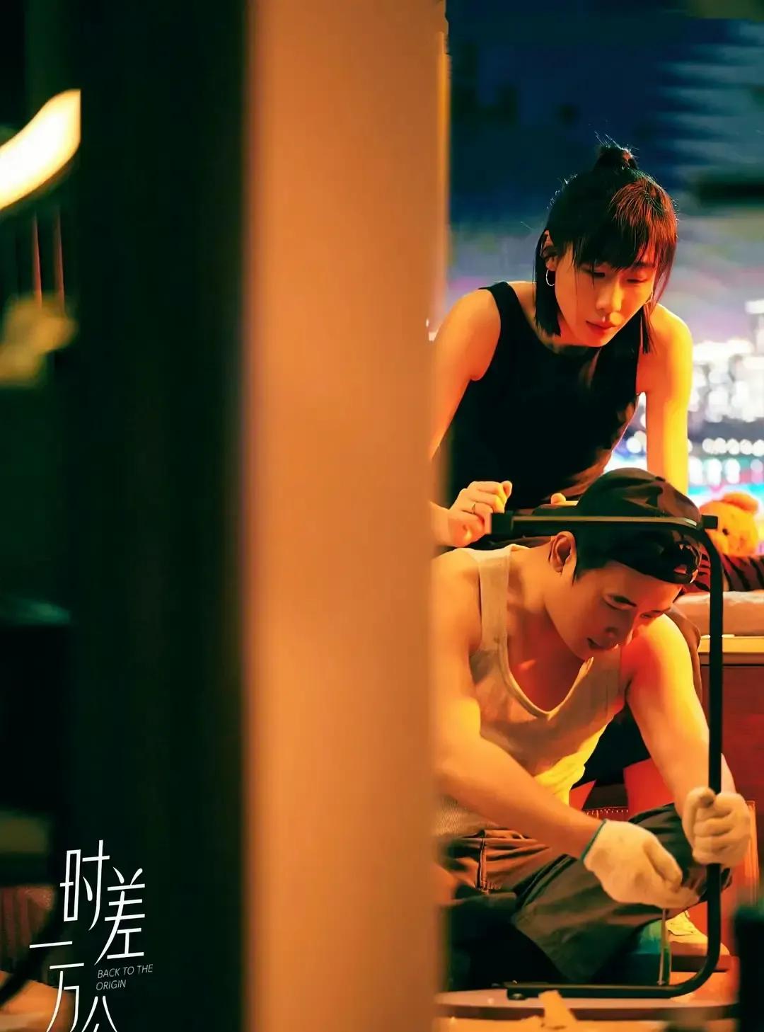 任素汐罗晋新剧把异地婚姻拍成监控录像。
我昨晚刷到第七集，孩子发烧她抱着娃在客厅