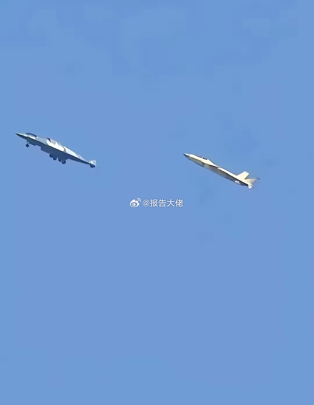 市场涨停个股分析1. 瑞斯康达：AI硬件板块7天4板，为板块高度龙头，依托AI硬