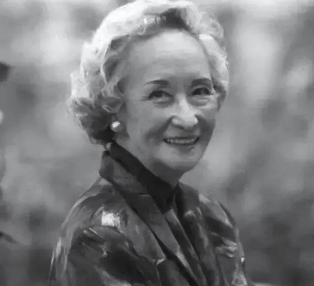 “让你走，赶紧走，男人和女儿都被你熬死了，还摆什么臭架子？”1973年的一天，已