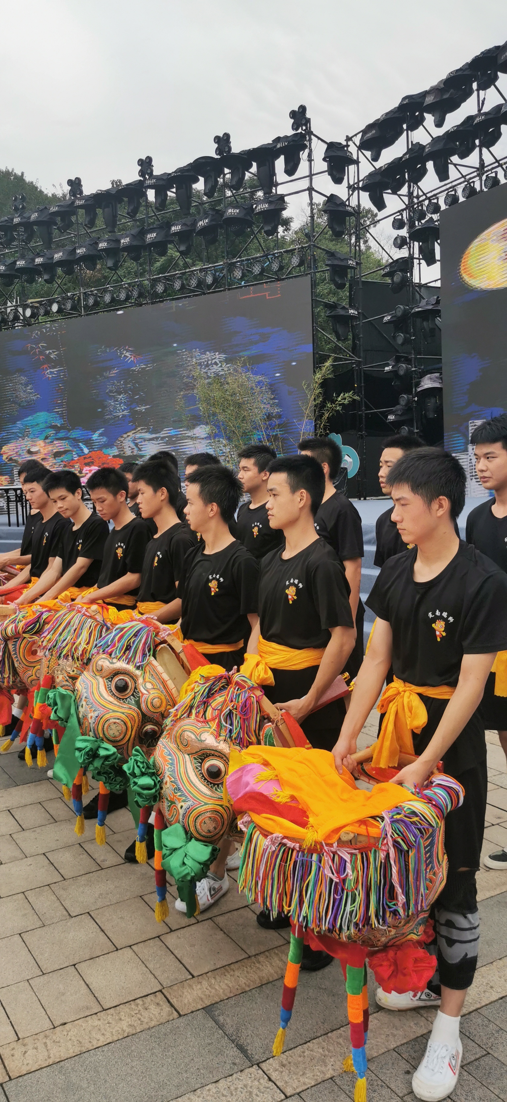 #江西赣州举办全国首届预制菜争霸赛# 全国首届预制菜争霸赛再江西赣州燃情开赛，各