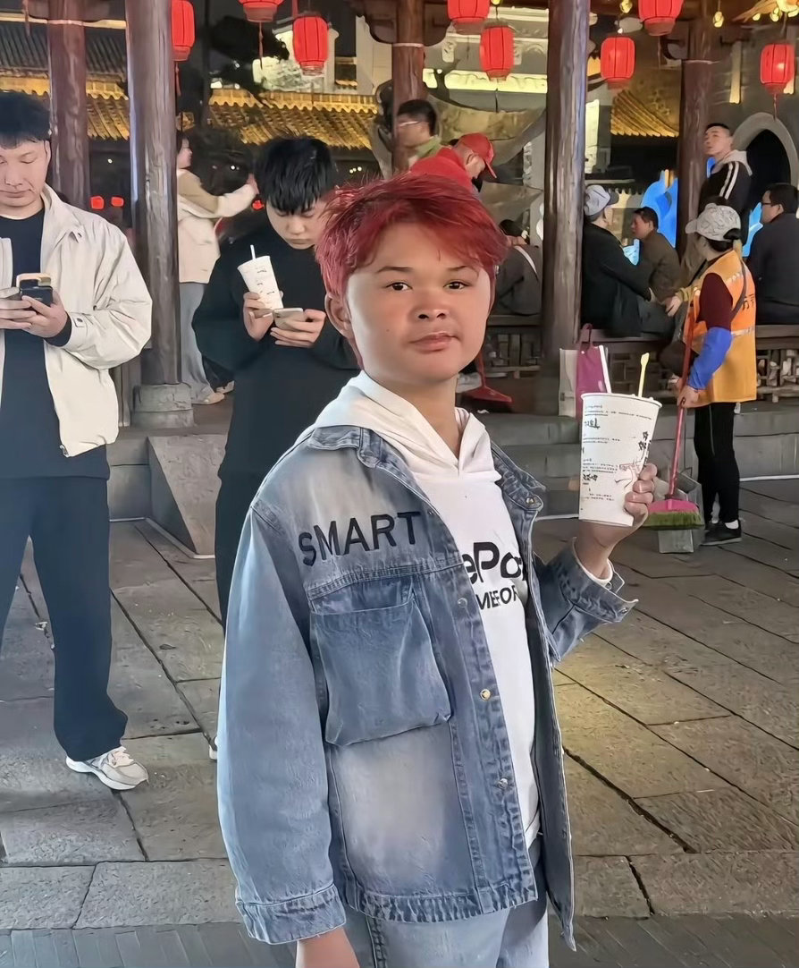 小马云要当爸爸了时间怎么过得这么快，他都到结婚生子的年纪了，我一直以为他才十几岁
