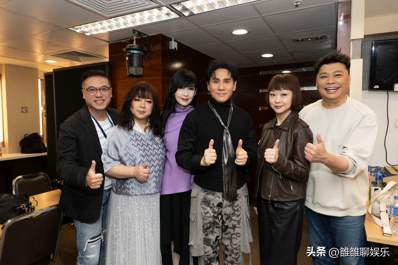 周慧敏，高调发文：我怀着感恩的心，道别，珍重。

3月8，周慧敏在社交平台发文，