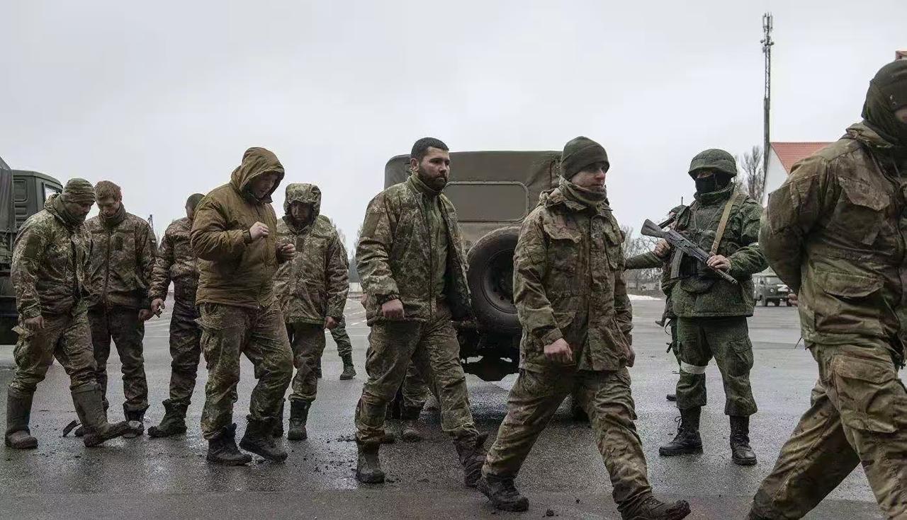 要说谁能叫停俄乌冲突，恐怕还得是特朗普。

据俄媒透露，自从特朗普对哥伦比亚发出