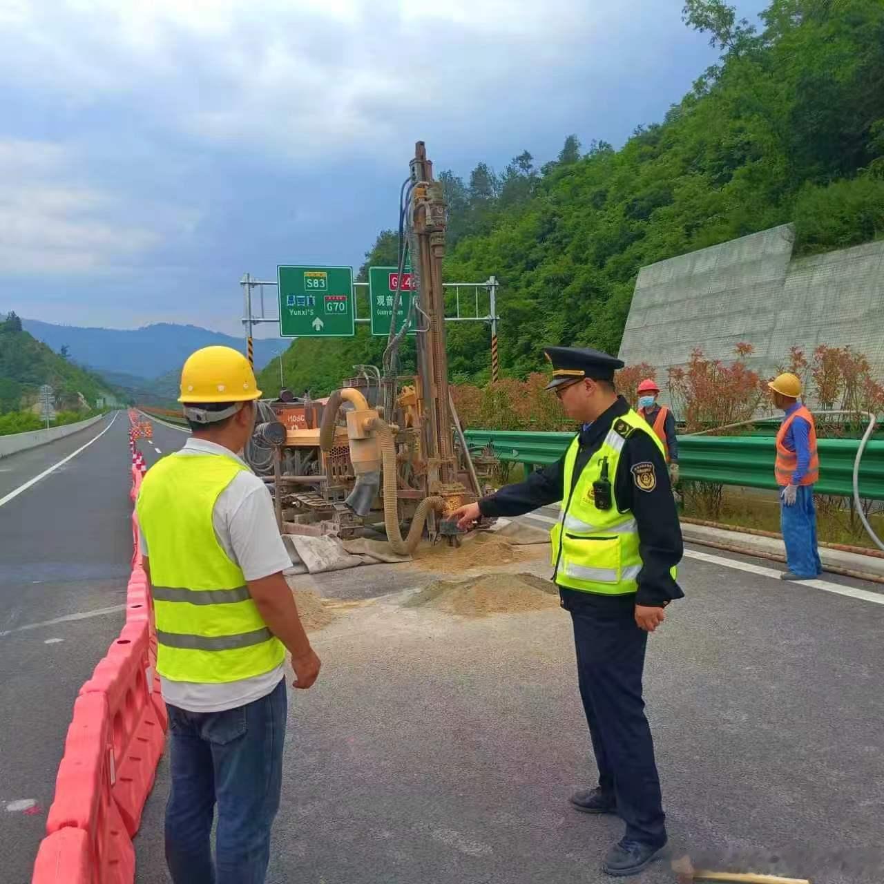 948快讯湖北交通执法 【路政护航新站开通 铺就群众出行“幸福路”】6月19日零